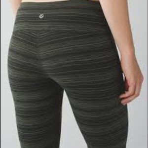 SOLD 🚫🚫🚫Lululemon Wunder under pant III